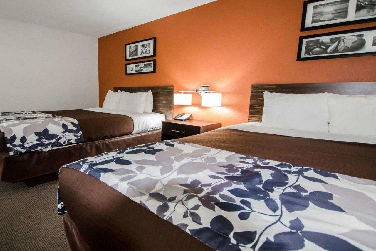 Sleep Inn & Suites And Conference Center Downtown Индианаполис Екстериор снимка