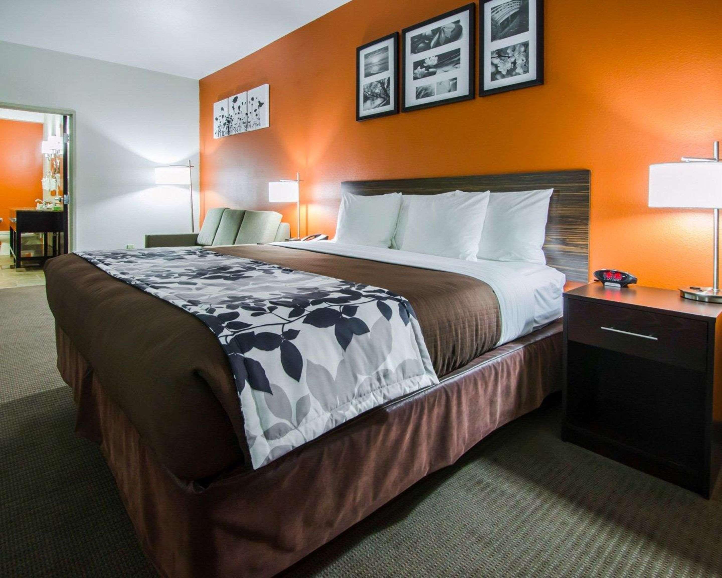 Sleep Inn & Suites And Conference Center Downtown Индианаполис Екстериор снимка
