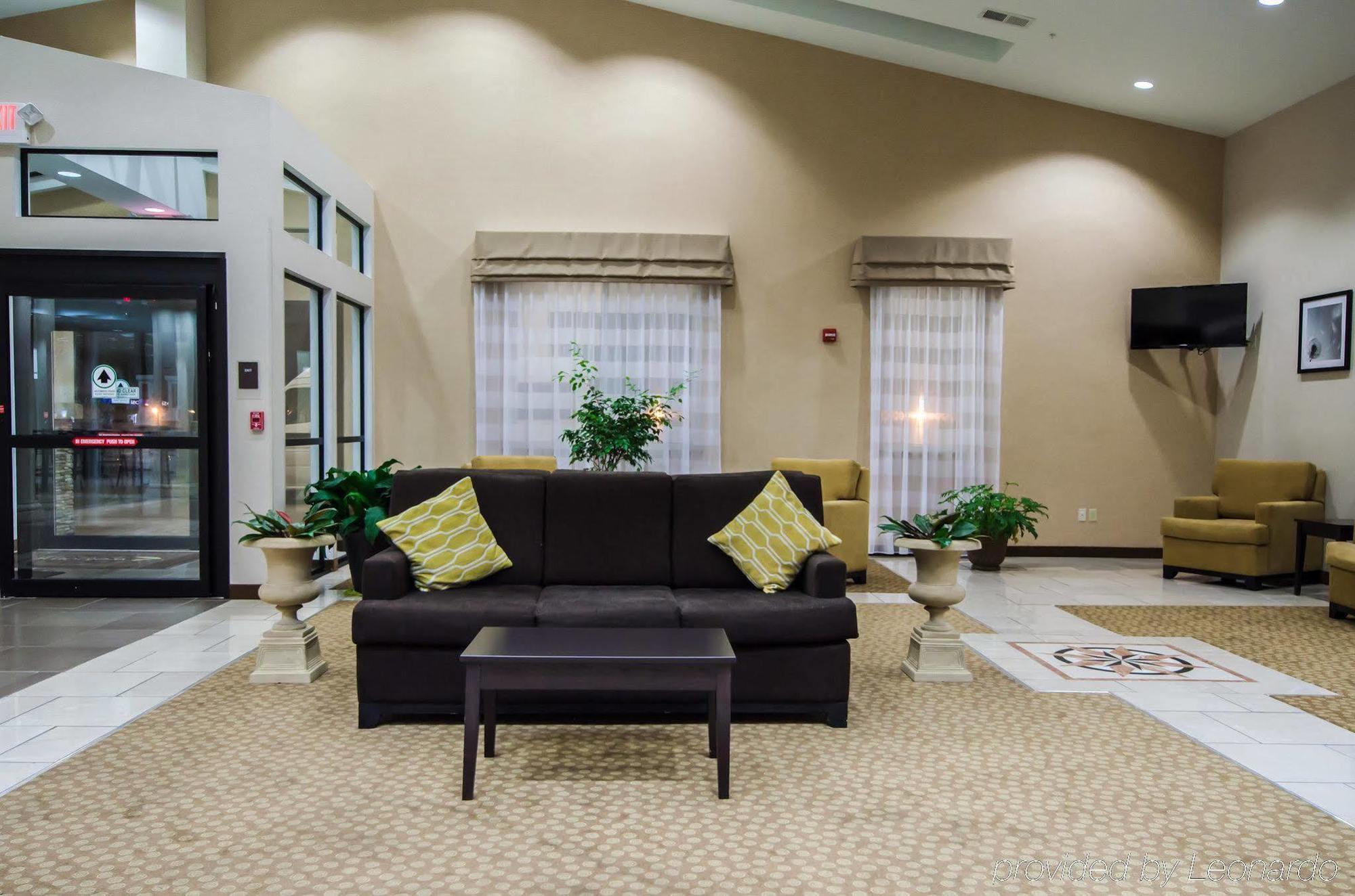 Sleep Inn & Suites And Conference Center Downtown Индианаполис Екстериор снимка