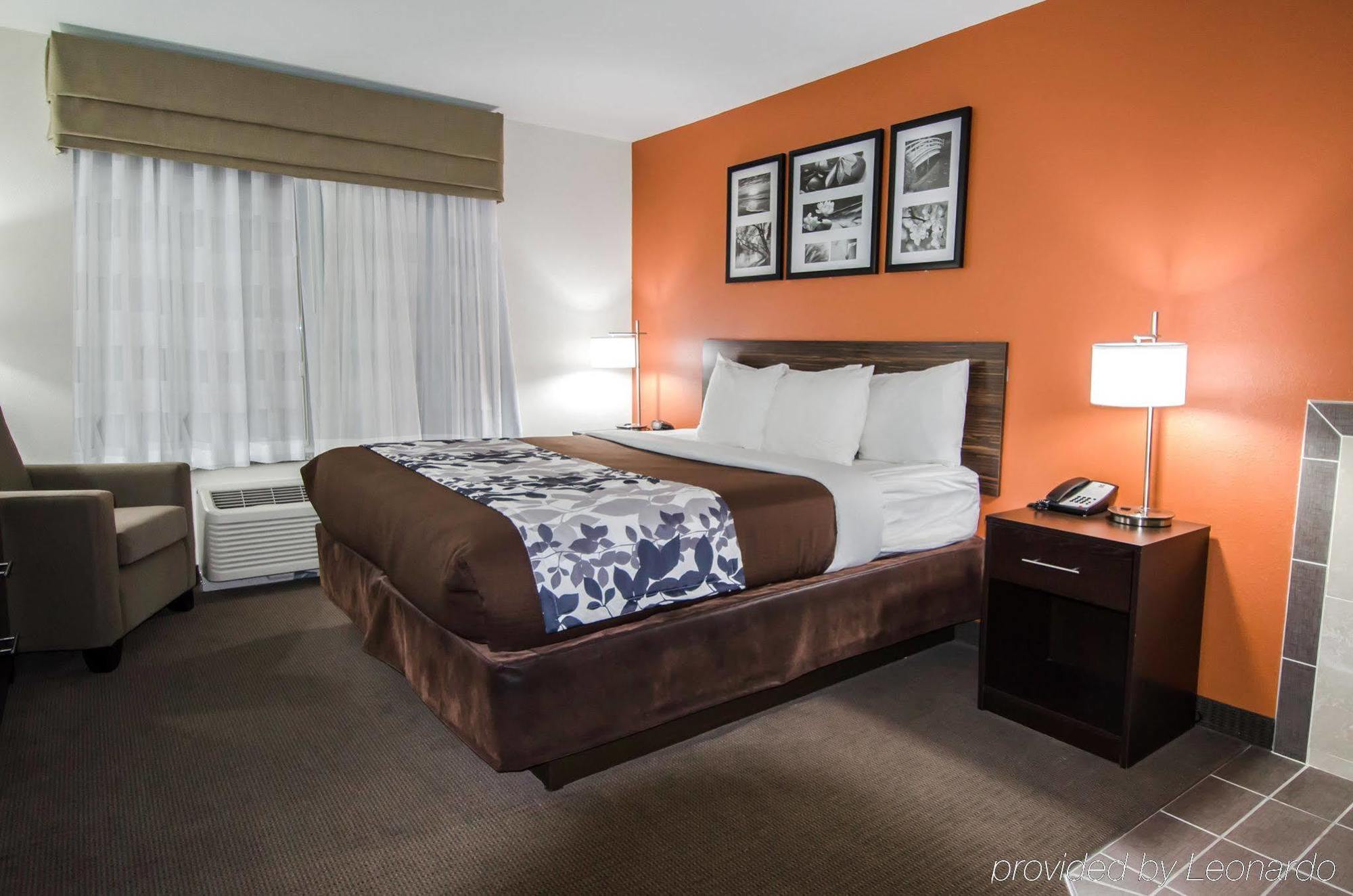 Sleep Inn & Suites And Conference Center Downtown Индианаполис Екстериор снимка